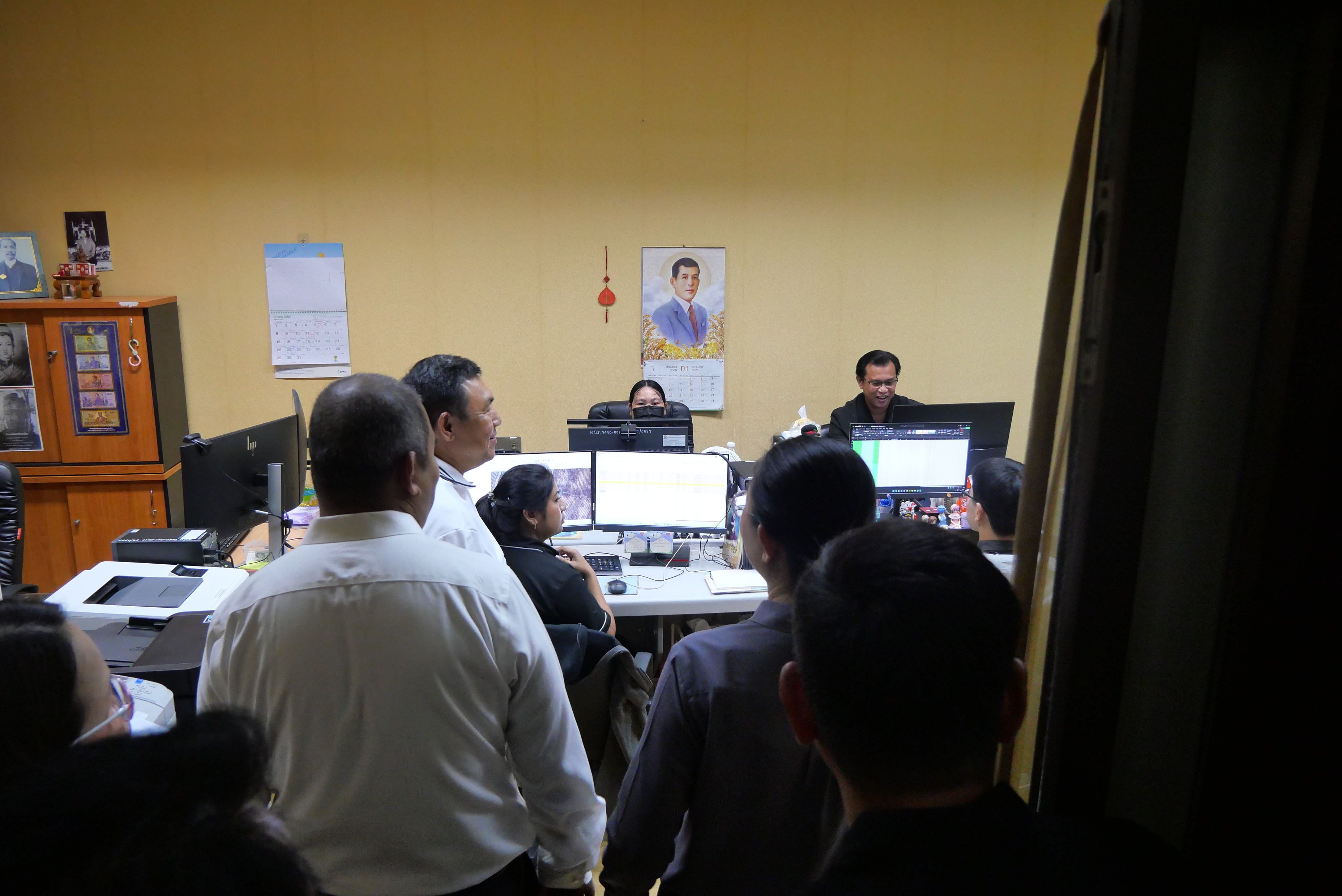 title - เลขาธิการ ส.ป.ก. ตรวจเยี่ยมบุคลากร ส.ป.ก. ถนนราชดำเนินนอก